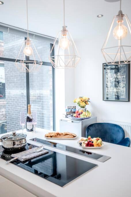 City Superhost: Luxury Deansgate Townhouse Manchester Zewnętrze zdjęcie